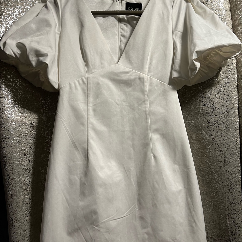❌Sold. White mini dress. Brand new, size small.